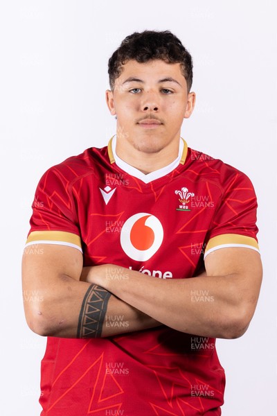 090325  Wales Men U18 Squad Portraits - Elliot Beavan