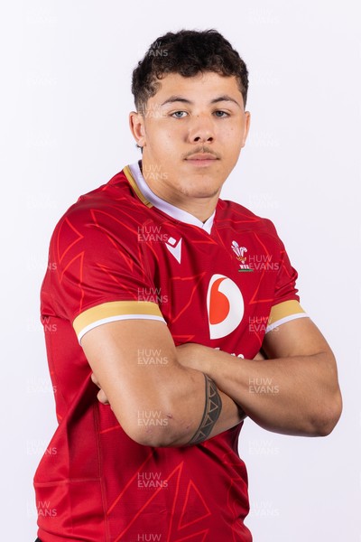 090325  Wales Men U18 Squad Portraits - Elliot Beavan