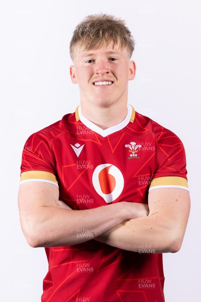 090325  Wales Men U18 Squad Portraits - Lloyd Lucas