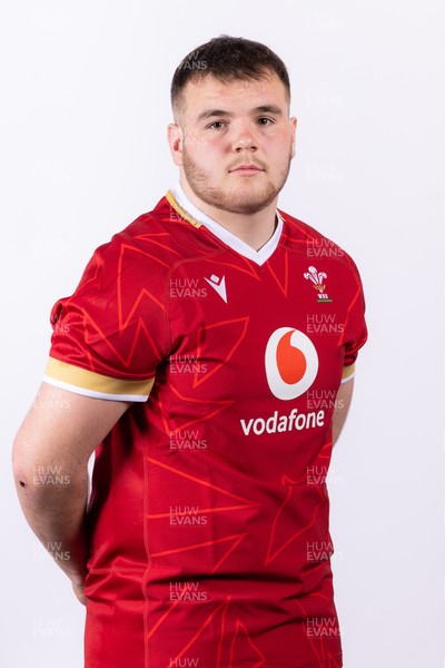 090325  Wales Men U18 Squad Portraits - Logan Lloyd