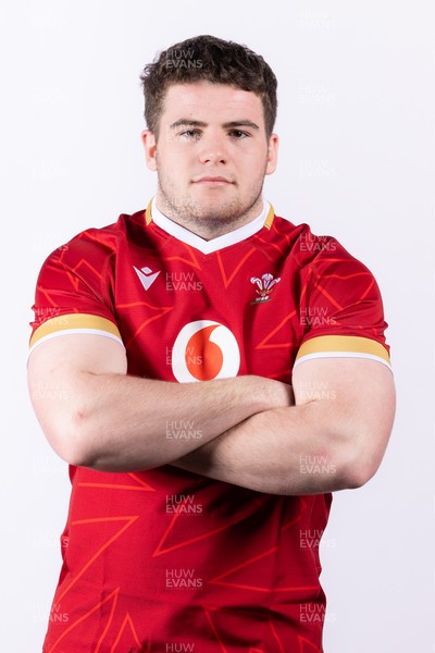 090325  Wales Men U18 Squad Portraits - Oscar Thomas