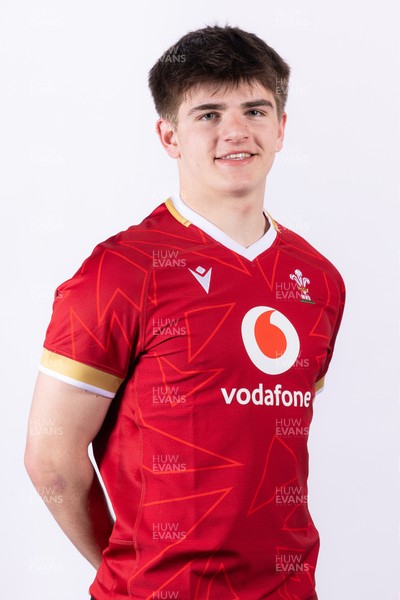 090325  Wales Men U18 Squad Portraits - Osian Llewelyn