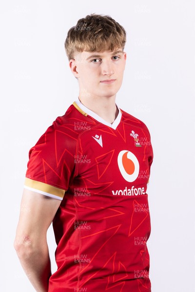 090325  Wales Men U18 Squad Portraits - Osian Williams