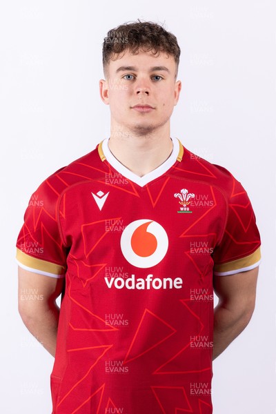 090325  Wales Men U18 Squad Portraits - Rhys Cole