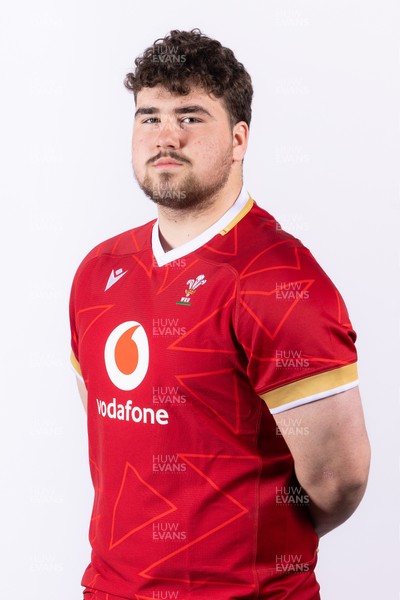 090325  Wales Men U18 Squad Portraits - Sam Bryant