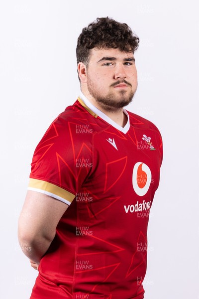 090325  Wales Men U18 Squad Portraits - Sam Bryant