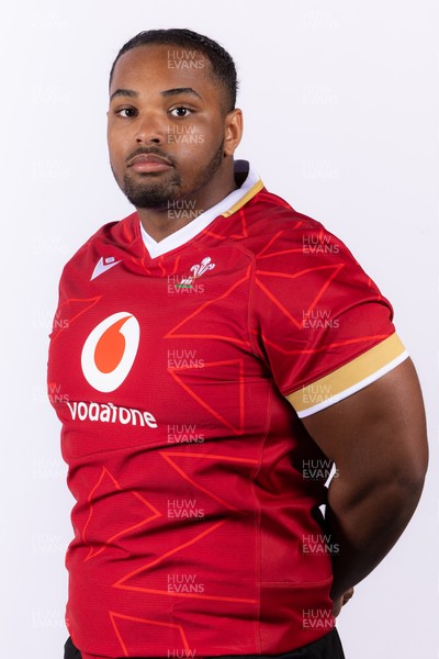 090325  Wales Men U18 Squad Portraits - Vinnay Cleak