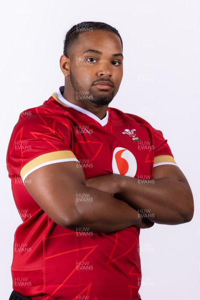 090325  Wales Men U18 Squad Portraits - Vinnay Cleak