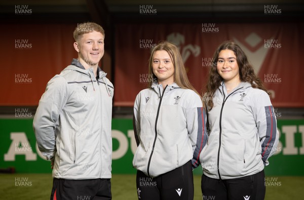 060423 - Wales Mens and Women U18 captains Harry Beddall, Katie Sims, centre, and Gwennan Hopkins ahead of their departure for the 2023 Six Nations Under-18 Festivals