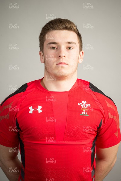 010315 -Wales U18 Squad Portraits -Morgan Sienawski