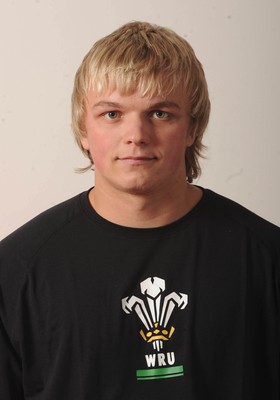 04.03.09 - Wales Rugby Under 18 Squad 2009 Luke Hamilton 