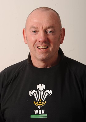 04.03.09 - Wales Rugby Under 18 Squad 2009 Simon King - Head Coach 