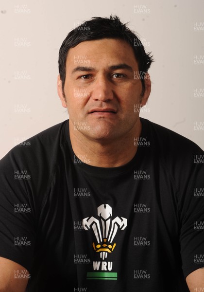 04.03.09 - Wales Rugby Under 18 Squad 2009 Dale McIntosh - Forwards Coach 