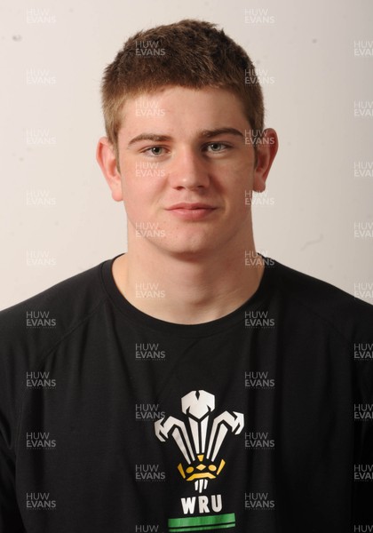 04.03.09 - Wales Rugby Under 18 Squad 2009 Rhodri Jones 