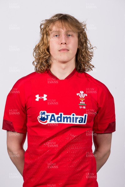 090320 - Wales U18 Squad Portraits - Ben Burnell