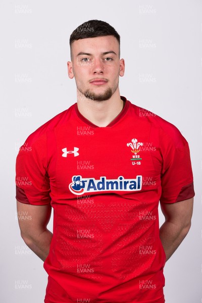 090320 - Wales U18 Squad Portraits - Benji Williams