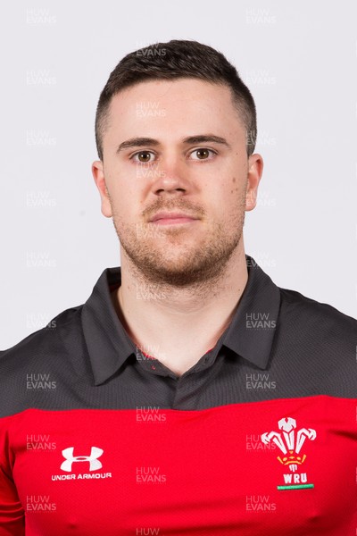 090320 - Wales U18 Squad Portraits - Carwyn James