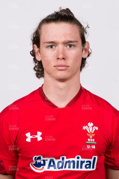 090320 - Wales U18 Squad Portraits - Harry Williams