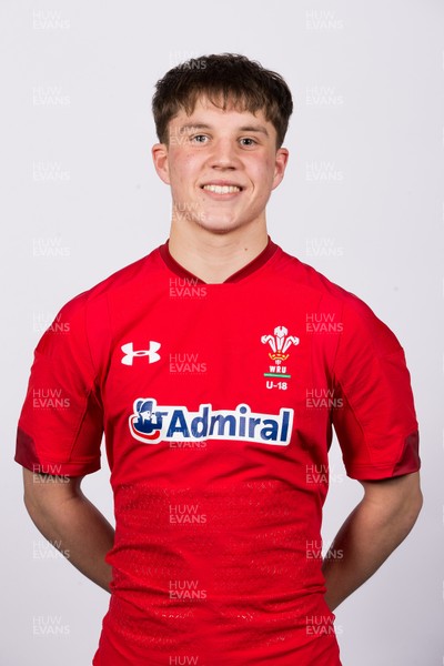 090320 - Wales U18 Squad Portraits - Jac Lloyd