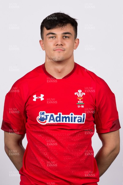 090320 - Wales U18 Squad Portraits - Tom Cowan