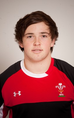 100212 - Wales U18 Squad 2012 -James Benjamin