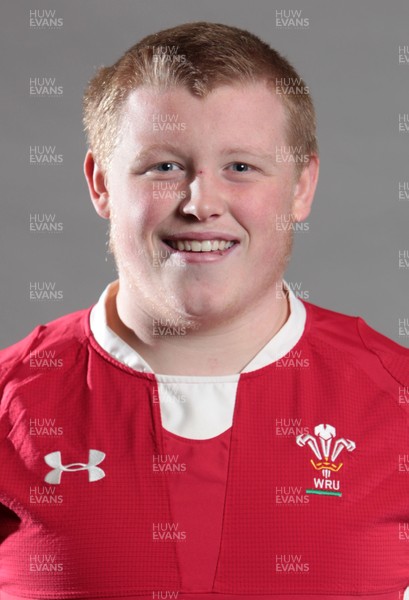 181113 - U18s Wales Headshots - Kieran Assiratti