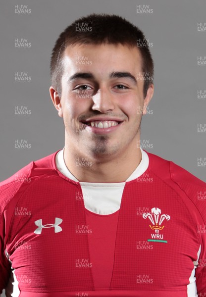 181113 - U18s Wales Headshots - Liam Belcher