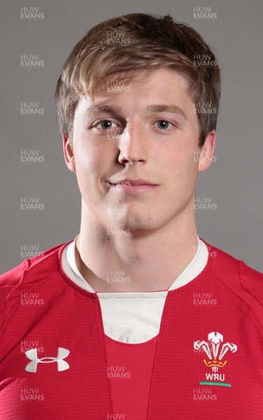 181113 - U18s Wales Headshots - Tyler Morgan