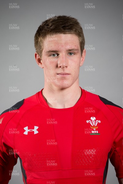 220214 - Wales u18 Squad Portraits - Tom Williams