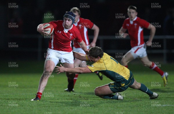 271113 - Wales U18s v Australia Schools U18s, Neath - Wales' Ryan Elias gets past Australia's Matthew Sandell