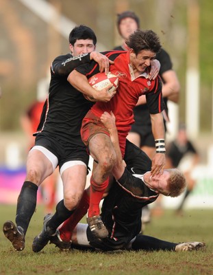 27.01.08 - Wales Under 18s v England Elite Under 18s - Wales' Rhys Downes takes on the English defence 