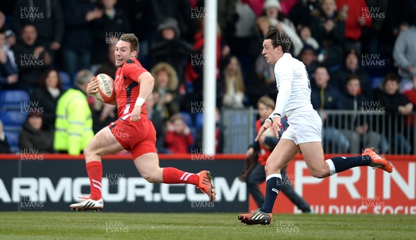 150315 - Wales Under 18s v England Under 18s -Billy McBryde of Wales runs in to score try