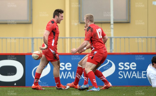 150315 - Wales Under 18s v England Under 18s -Billy McBryde of Wales celebrates his try