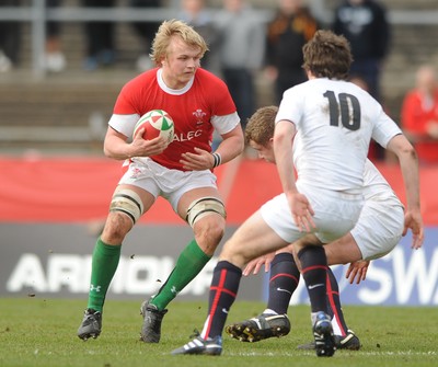28.03.10 - Wales Under 18 v England Under 18 - Wales' Luke Hamilton. 