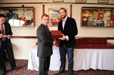 28.03.10 - Wales Under 18 v England Under 18 - Wales Under 18 Cap presentation. 