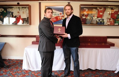 28.03.10 - Wales Under 18 v England Under 18 - Wales Under 18 Cap presentation. 