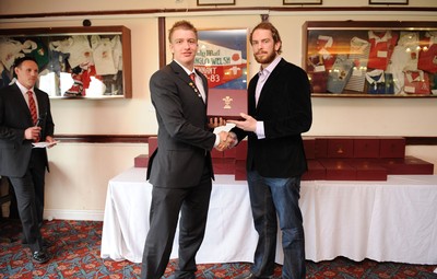 28.03.10 - Wales Under 18 v England Under 18 - Wales Under 18 Cap presentation. 