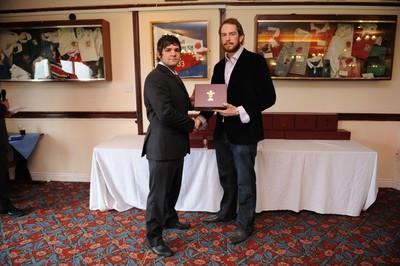 28.03.10 - Wales Under 18 v England Under 18 - Wales Under 18 Cap presentation. 