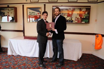 28.03.10 - Wales Under 18 v England Under 18 - Wales Under 18 Cap presentation. 