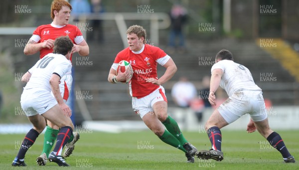 28.03.10 - Wales Under 18 v England Under 18 - Wales' Thomas Young. 