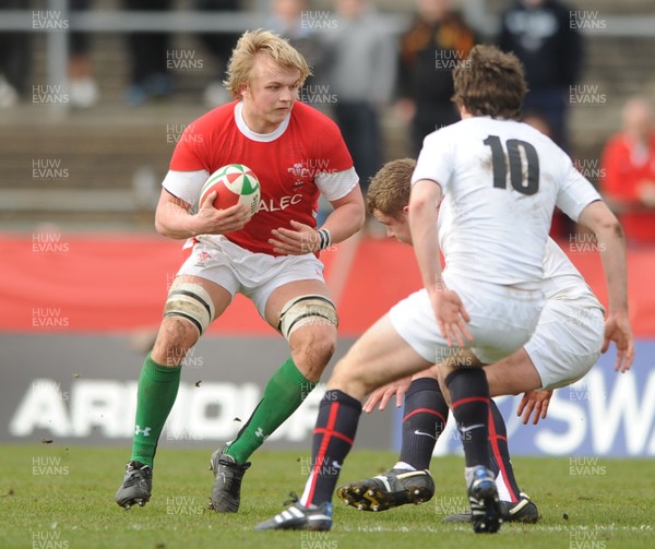 28.03.10 - Wales Under 18 v England Under 18 - Wales' Luke Hamilton. 