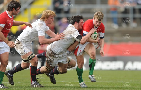 28.03.10 - Wales Under 18 v England Under 18 - Wales' Jonathan Evans. 