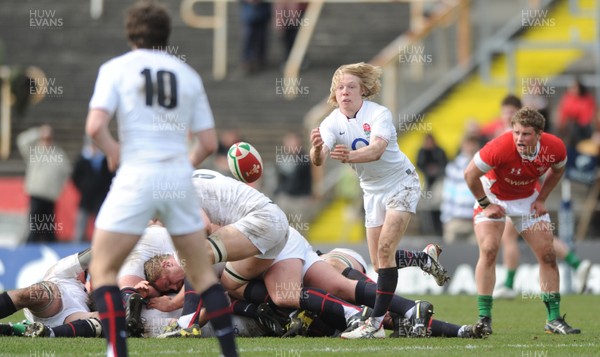 28.03.10 - Wales Under 18 v England Under 18 - England's Joel Hodgson. 