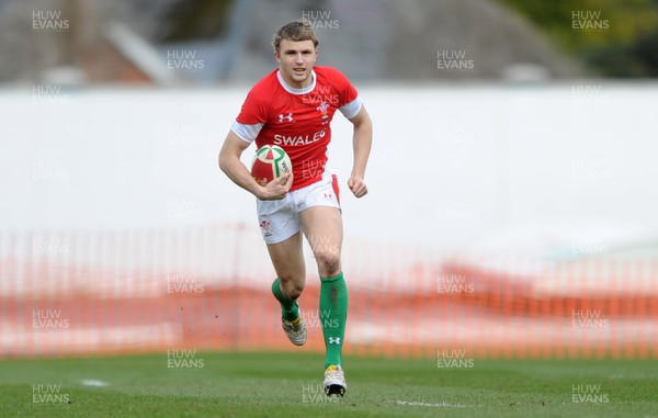 28.03.10 - Wales Under 18 v England Under 18 - Wales' Tom Prydie. 