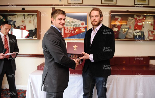 28.03.10 - Wales Under 18 v England Under 18 - Wales Under 18 Cap presentation. 