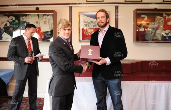 28.03.10 - Wales Under 18 v England Under 18 - Wales Under 18 Cap presentation. 