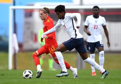 290321 - Wales U18 v England U18 - Under 18 International Match - Harry Leeson of Wales and Carney Chukwuemeka of England