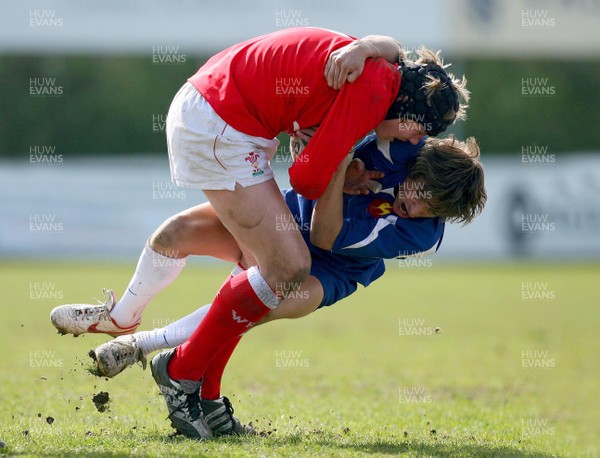 01.04.08 - Wales v France - Under 18 Six Nations 2008 - France's Teddy Iribaren tackles James Davies of Wales  