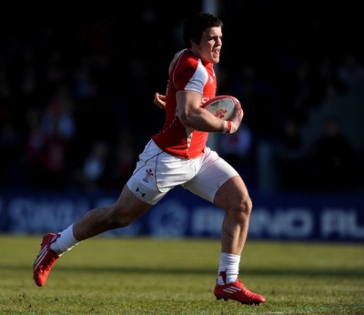 06.03.11 - Wales Under 18 v France Under 18 - Thomas Pascoe of Wales runs in to score try. 