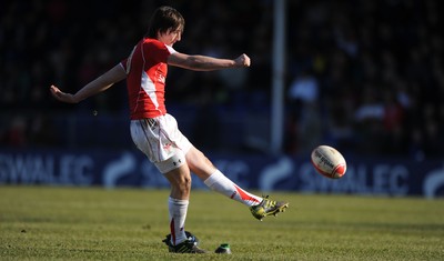 06.03.11 - Wales Under 18 v France Under 18 - Sam Davies of Wales. 